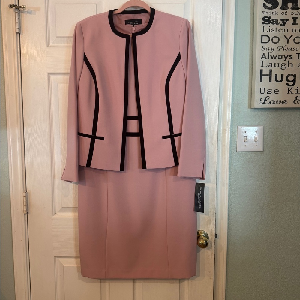 NWT Evan Picone Black Label Pink Suit Set with Black Trim